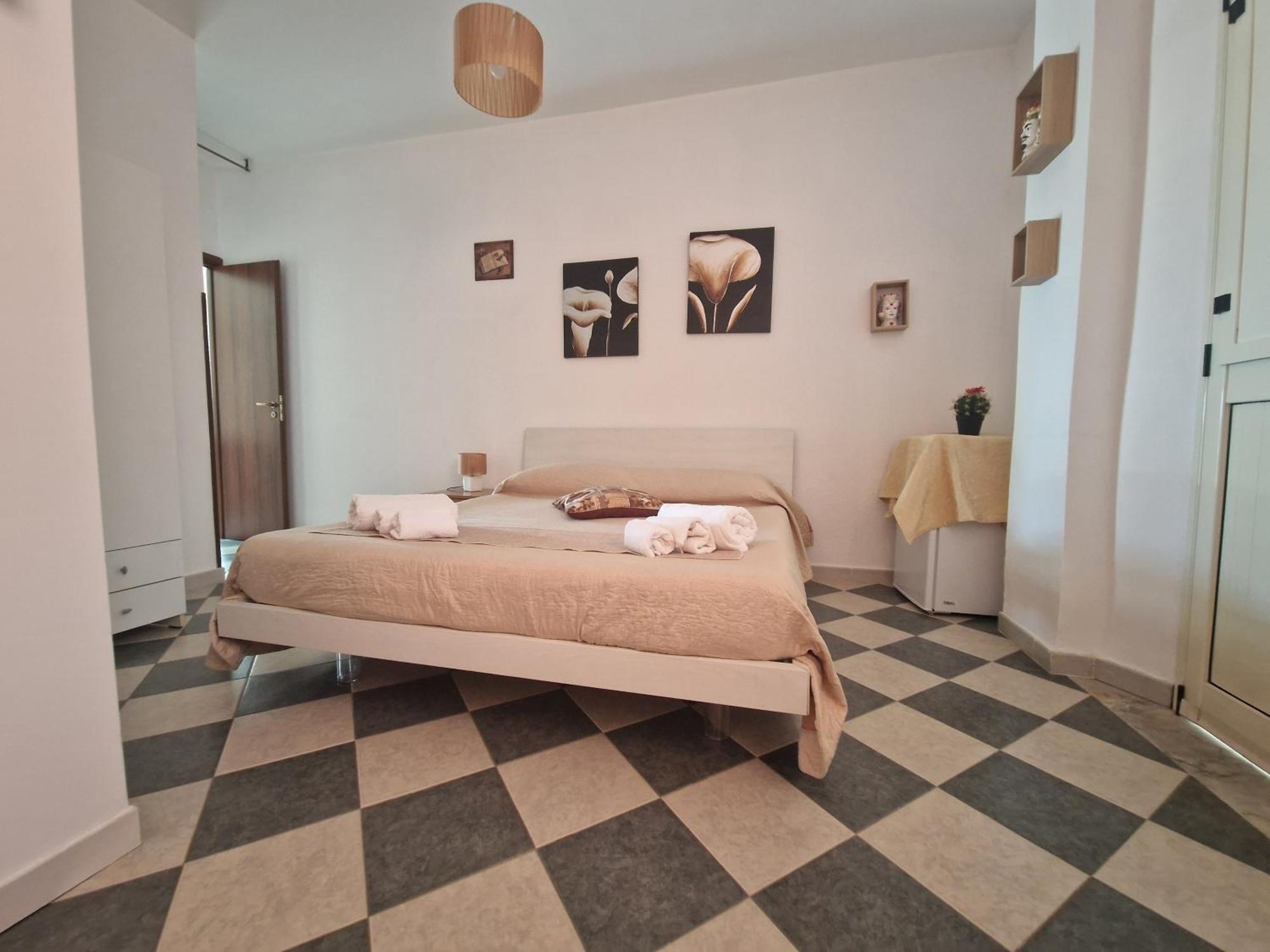 Santa Venere Apartments "Parcheggio Privato" Ricarica Auto Elettriche Tropea Bagian luar foto